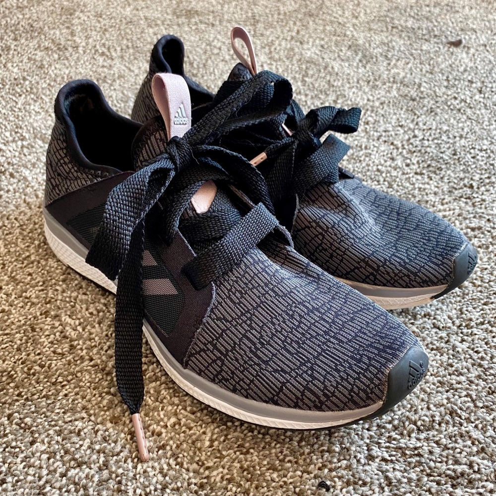 Adidas Bounce Edge Lux